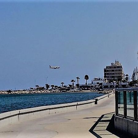 Frida'S Cozy Two Bedroom Apt Larnaca Esterno foto