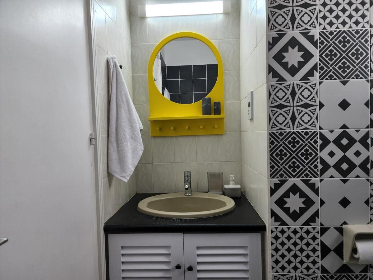 Frida'S Cozy Two Bedroom Apt Larnaca Esterno foto