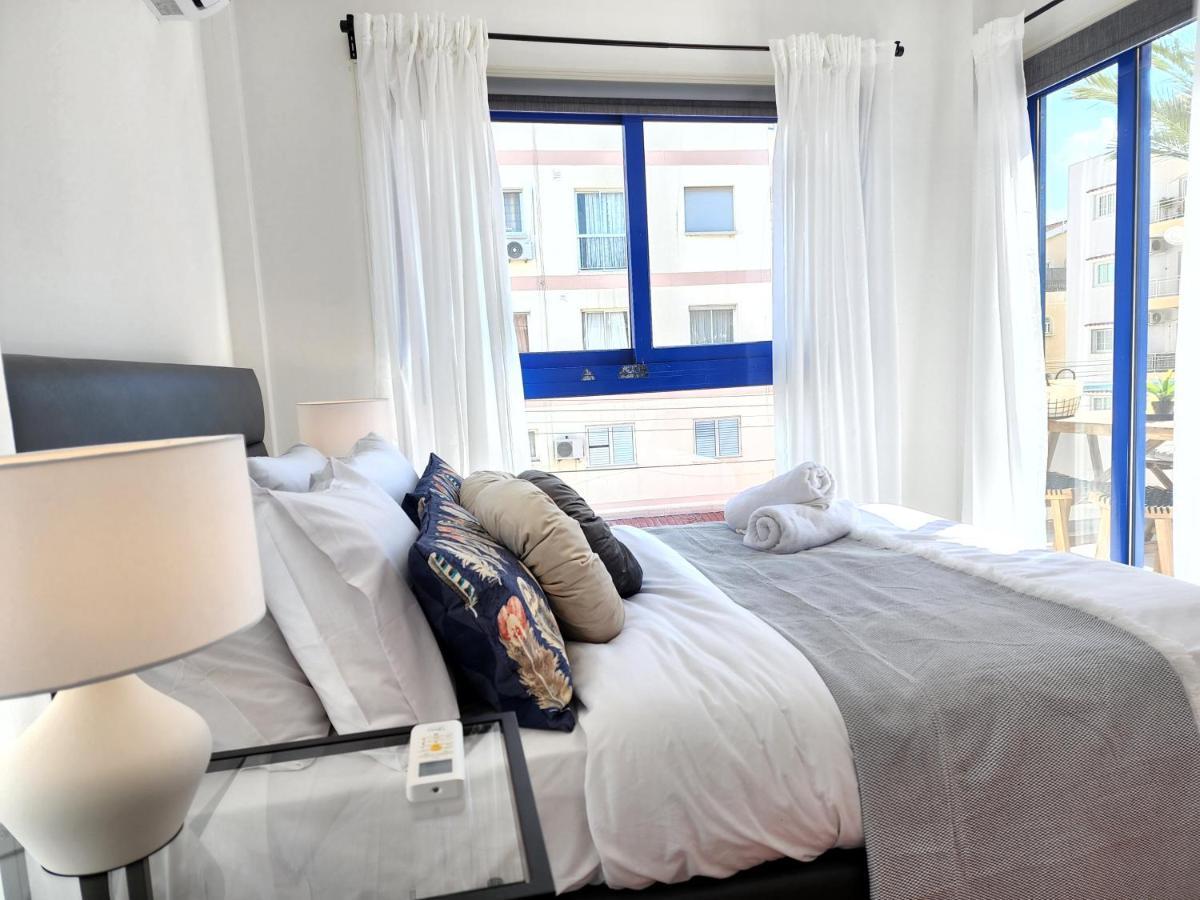 Frida'S Cozy Two Bedroom Apt Larnaca Esterno foto