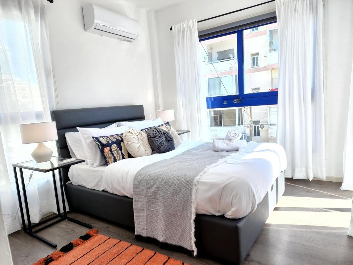 Frida'S Cozy Two Bedroom Apt Larnaca Esterno foto